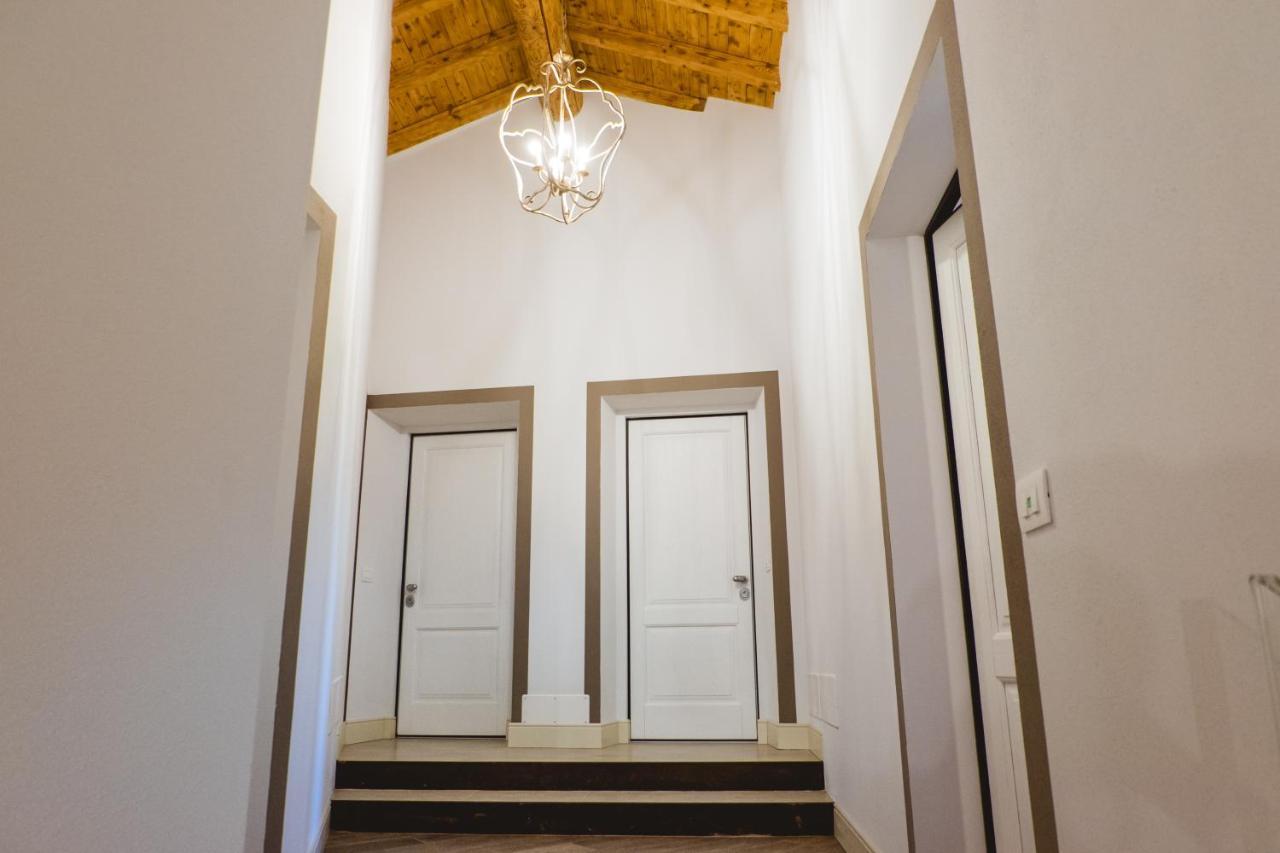 דסנזאנו דל גארדה Villa Colli Storici מראה חיצוני תמונה