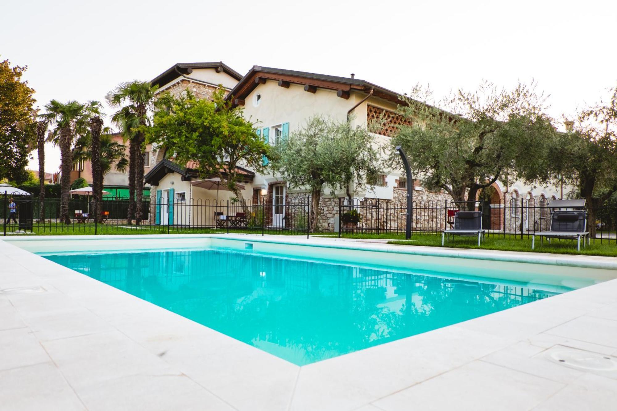 דסנזאנו דל גארדה Villa Colli Storici מראה חיצוני תמונה
