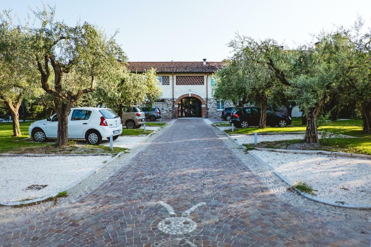 דסנזאנו דל גארדה Villa Colli Storici מראה חיצוני תמונה
